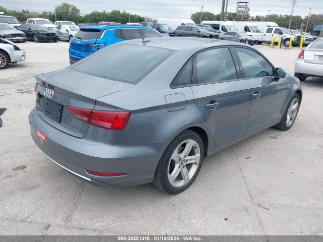 Photo 3 VIN: WAUAUHFF6J1033600 - AUDI A3 