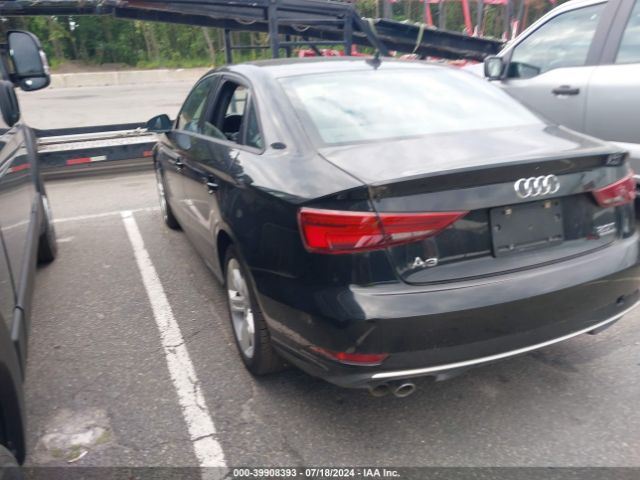 Photo 2 VIN: WAUAUHFF6J1071621 - AUDI A3 