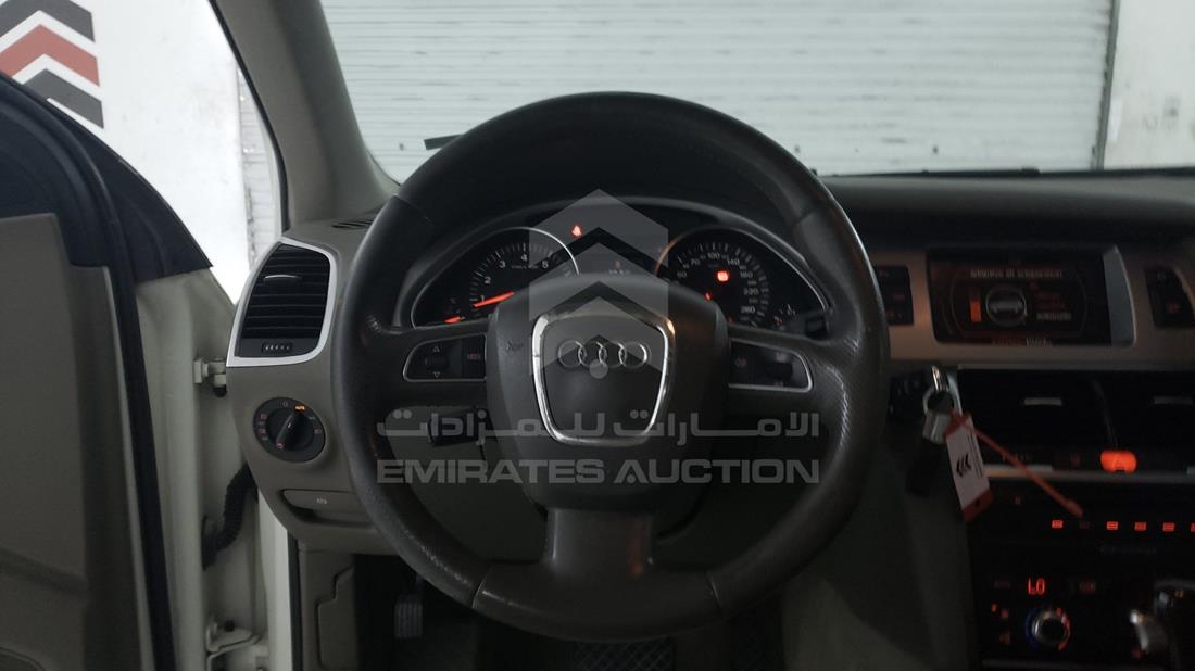 Photo 14 VIN: WAUAV54L29D002102 - AUDI Q7 