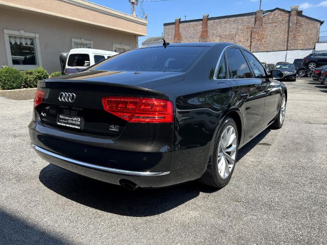 Photo 2 VIN: WAUAVAFD5BN000942 - AUDI A8 