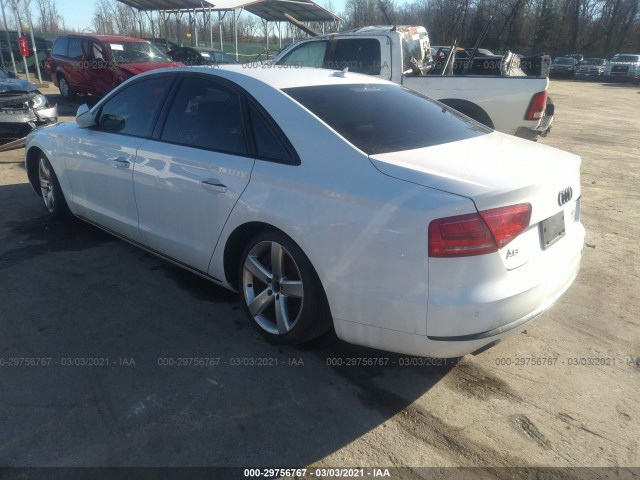 Photo 2 VIN: WAUAVAFD7CN025102 - AUDI A8 