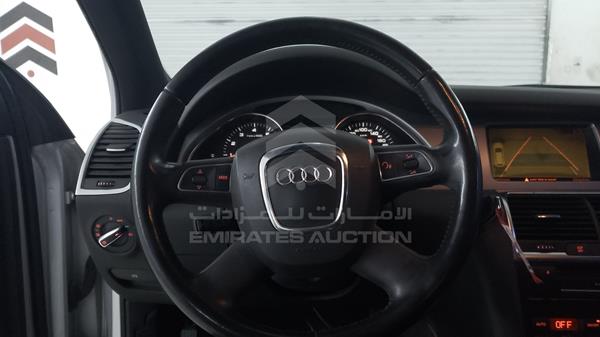 Photo 13 VIN: WAUAVD4L4AD017103 - AUDI Q7 