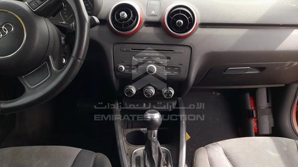 Photo 14 VIN: WAUAYA8X6BB069736 - AUDI A1 