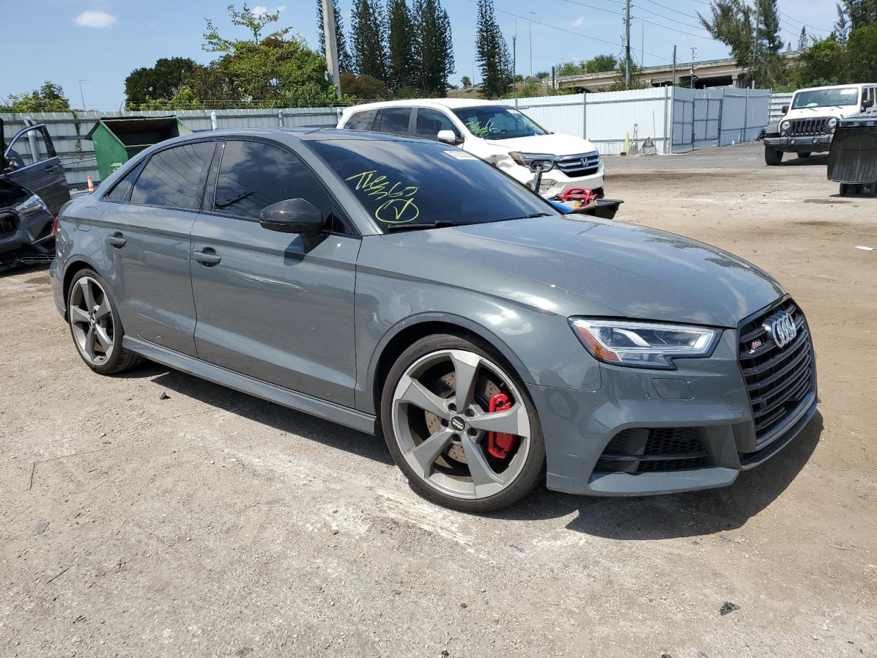 Photo 3 VIN: WAUB1GFF1K1018026 - AUDI S3 