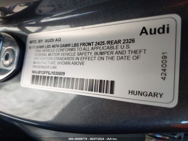 Photo 8 VIN: WAUB1GFF6J1030509 - AUDI S3 