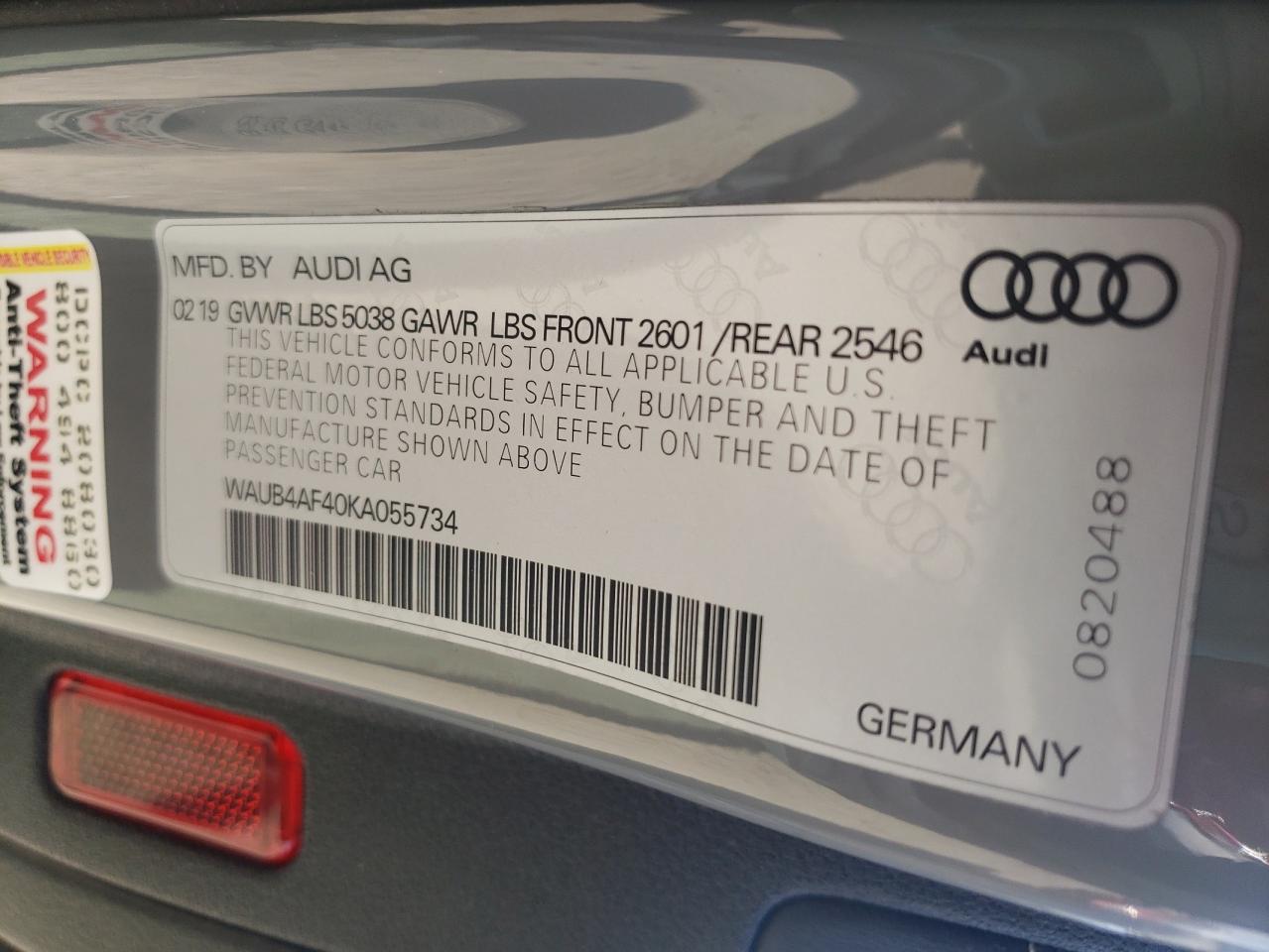 Photo 12 VIN: WAUB4AF40KA055734 - AUDI RS4 