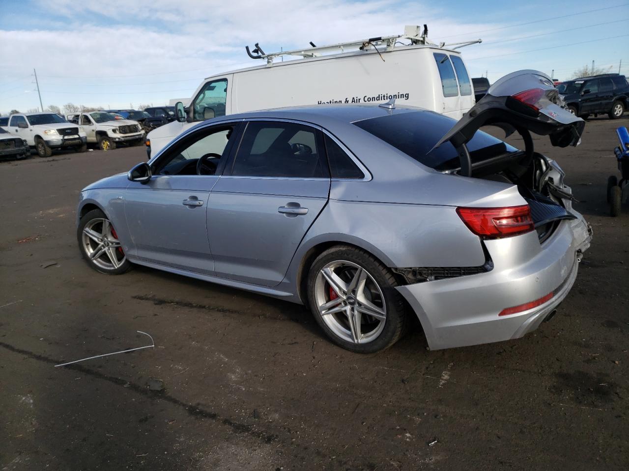 Photo 1 VIN: WAUB4AF41JA003530 - AUDI RS4 