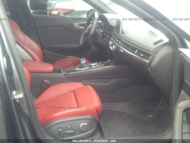 Photo 4 VIN: WAUB4AF47JA225389 - AUDI S4 