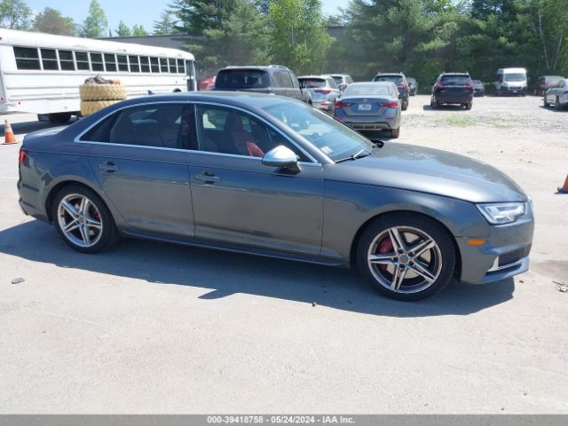 Photo 0 VIN: WAUB4AF49JA121440 - AUDI S4 