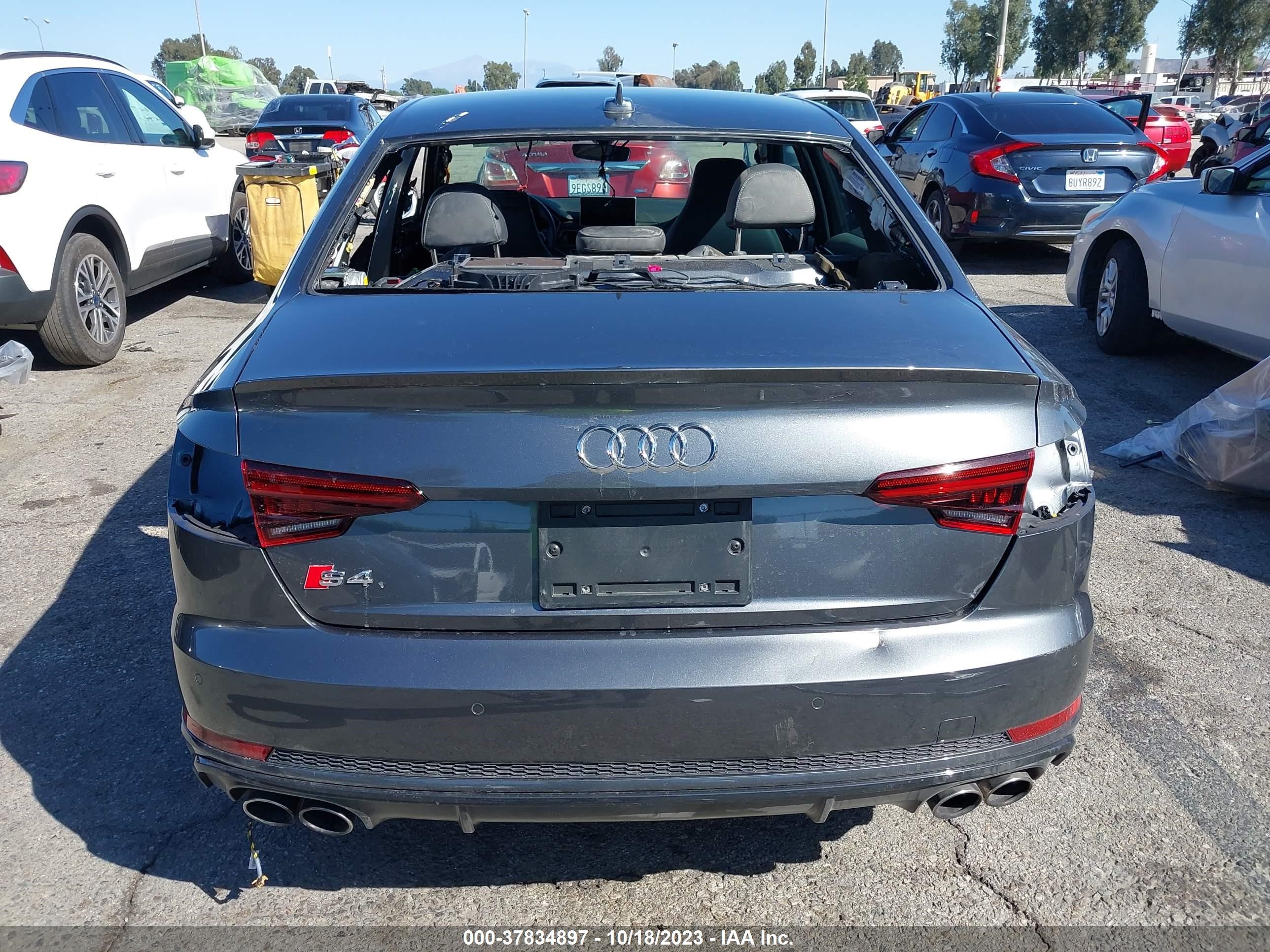 Photo 16 VIN: WAUB4AF49KA025812 - AUDI S4 