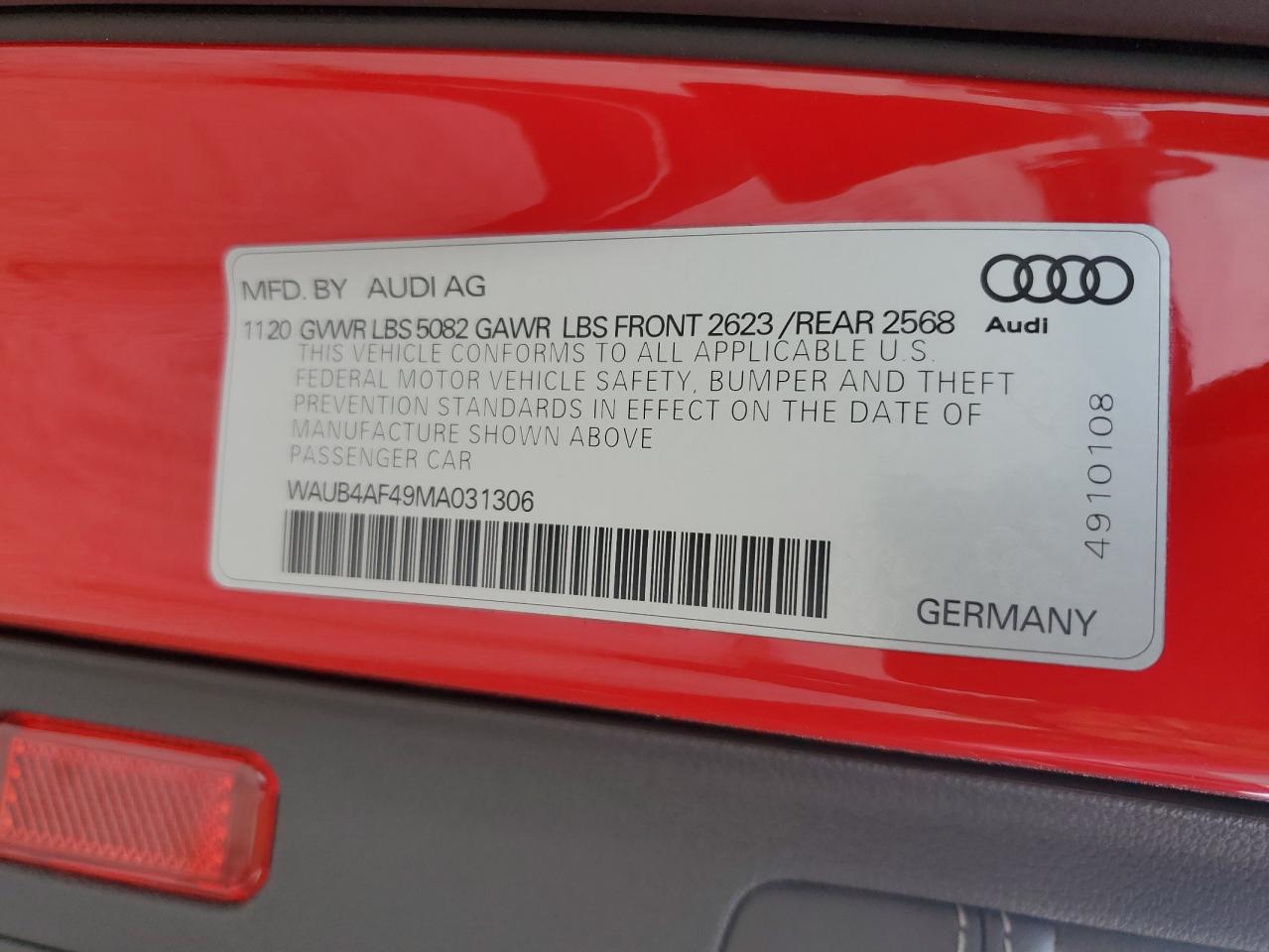 Photo 12 VIN: WAUB4AF49MA031306 - AUDI RS4 