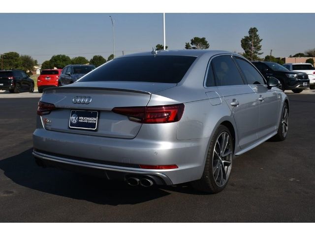 Photo 6 VIN: WAUB4AF4XJA073527 - AUDI S4 