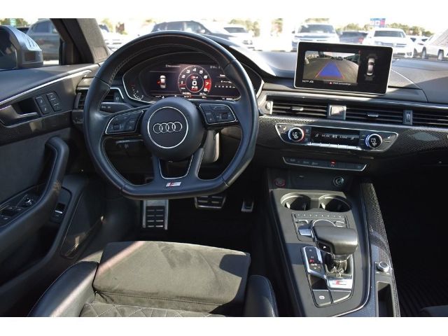 Photo 9 VIN: WAUB4AF4XJA073527 - AUDI S4 