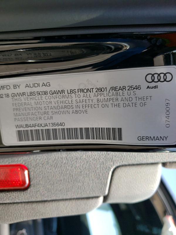 Photo 9 VIN: WAUB4AF4XJA135640 - AUDI S4 