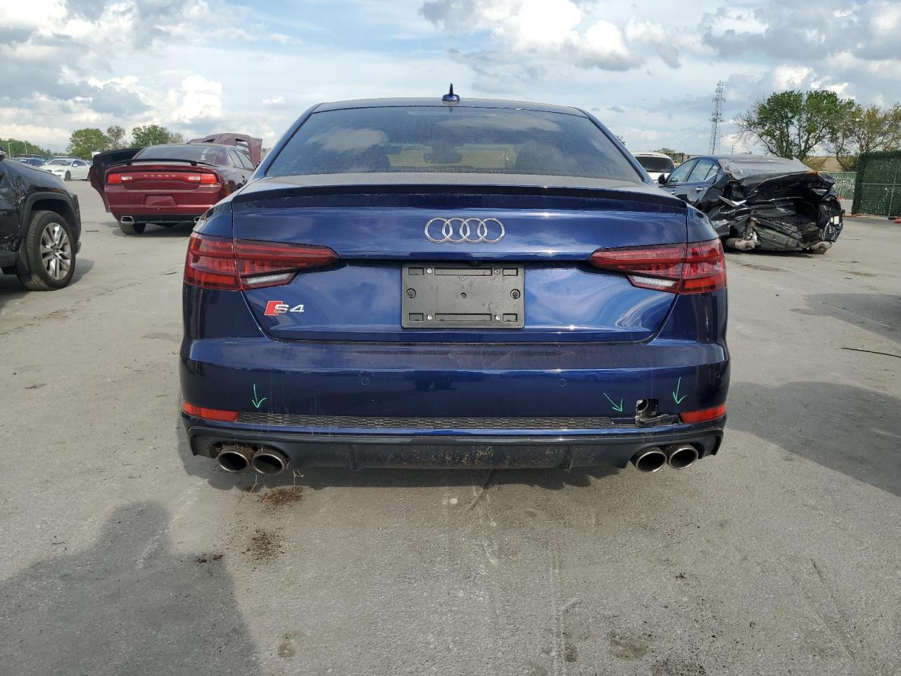 Photo 5 VIN: WAUB4BF42KA032770 - AUDI S4 