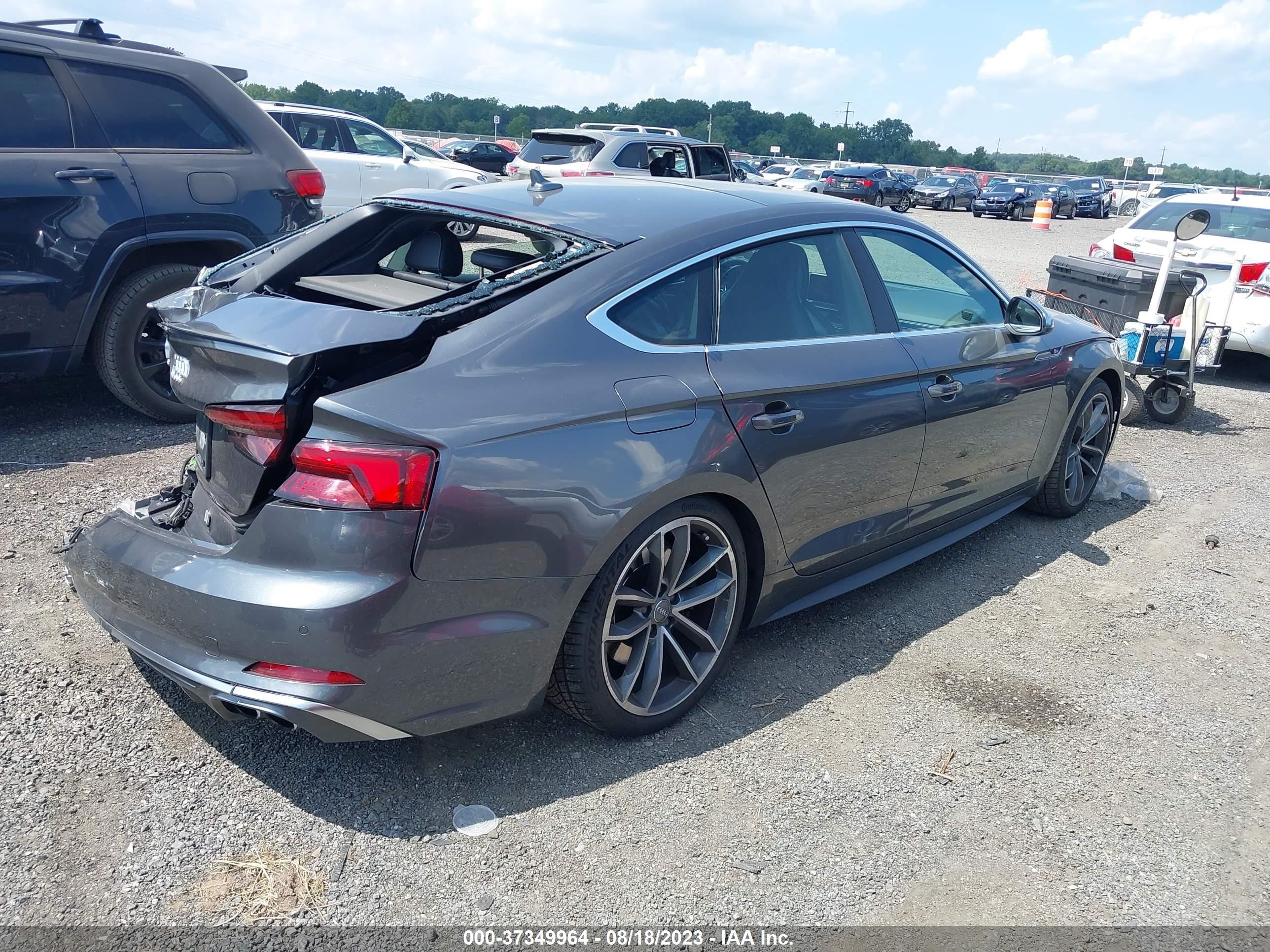 Photo 3 VIN: WAUB4CF50JA073380 - AUDI S5 