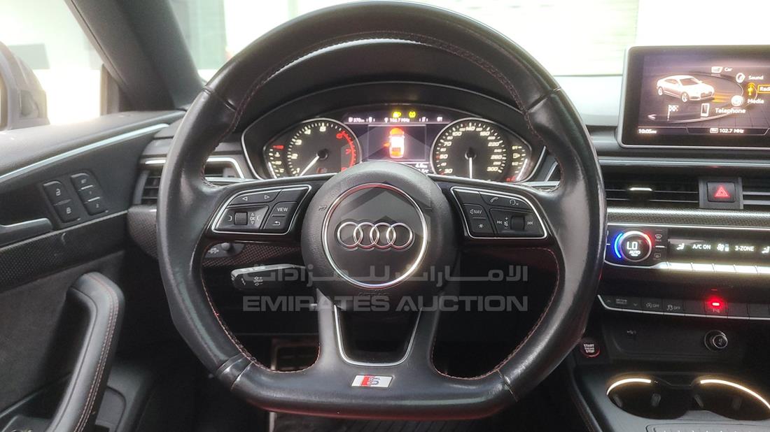 Photo 12 VIN: WAUB4CF50JA093726 - AUDI S5 