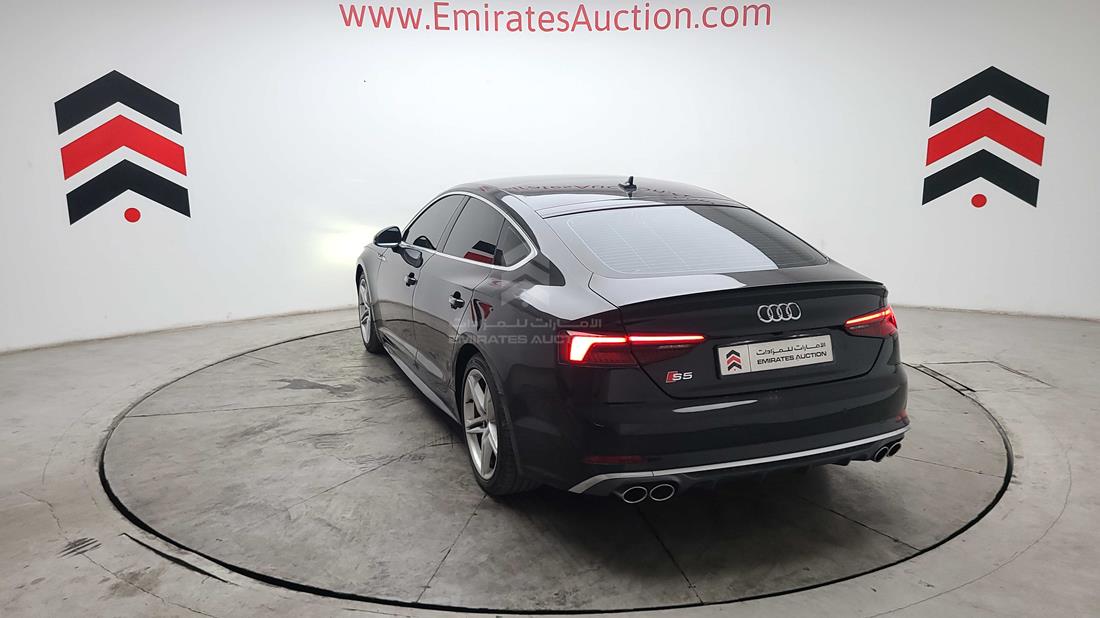 Photo 5 VIN: WAUB4CF50JA093726 - AUDI S5 