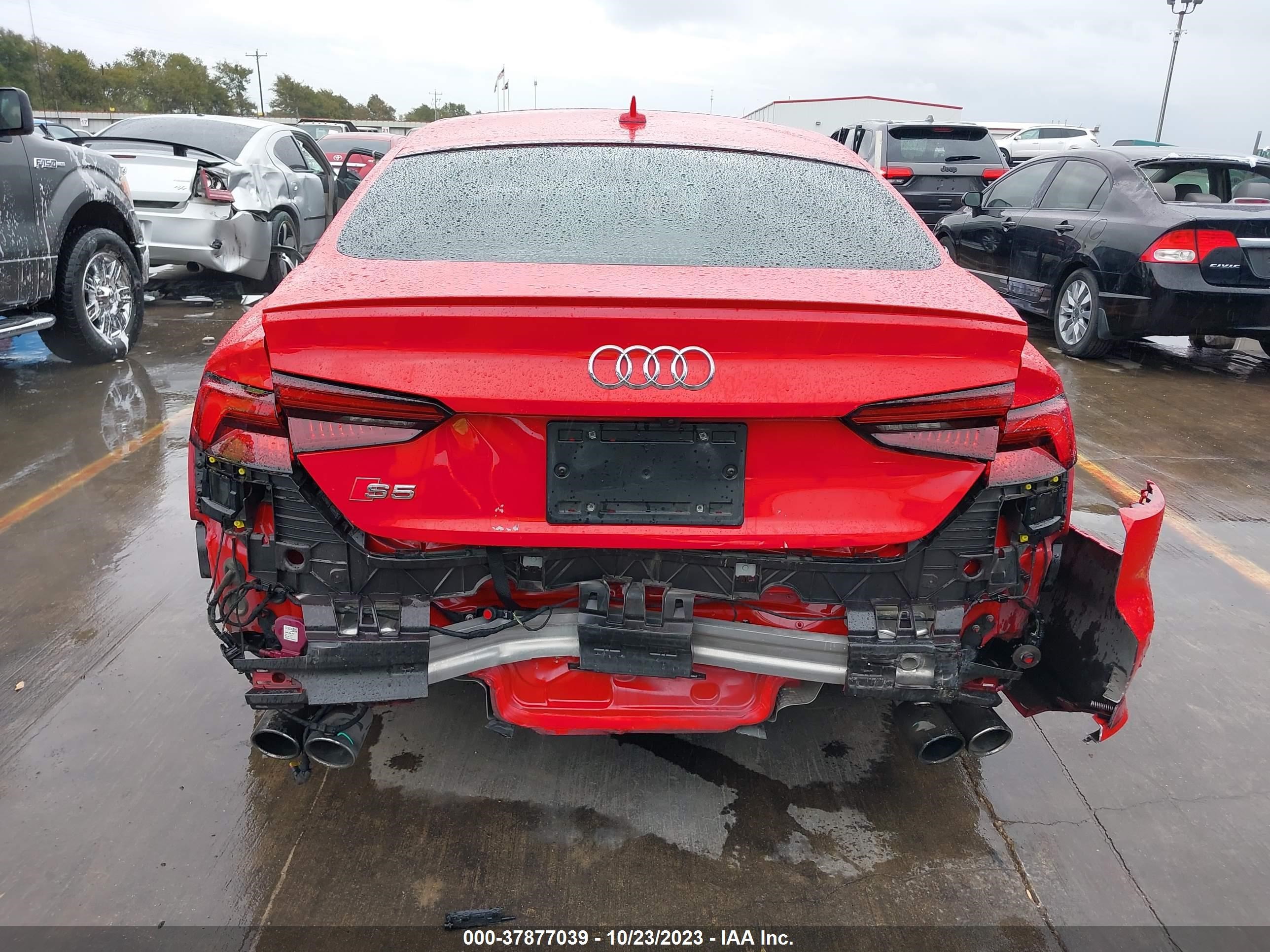 Photo 16 VIN: WAUB4CF50KA051316 - AUDI S5 