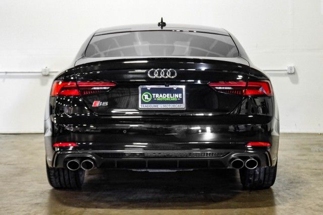 Photo 5 VIN: WAUB4CF50KA068231 - AUDI S5 SPORTBACK 