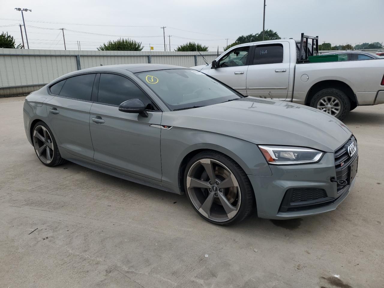 Photo 3 VIN: WAUB4CF50KA093209 - AUDI RS5 