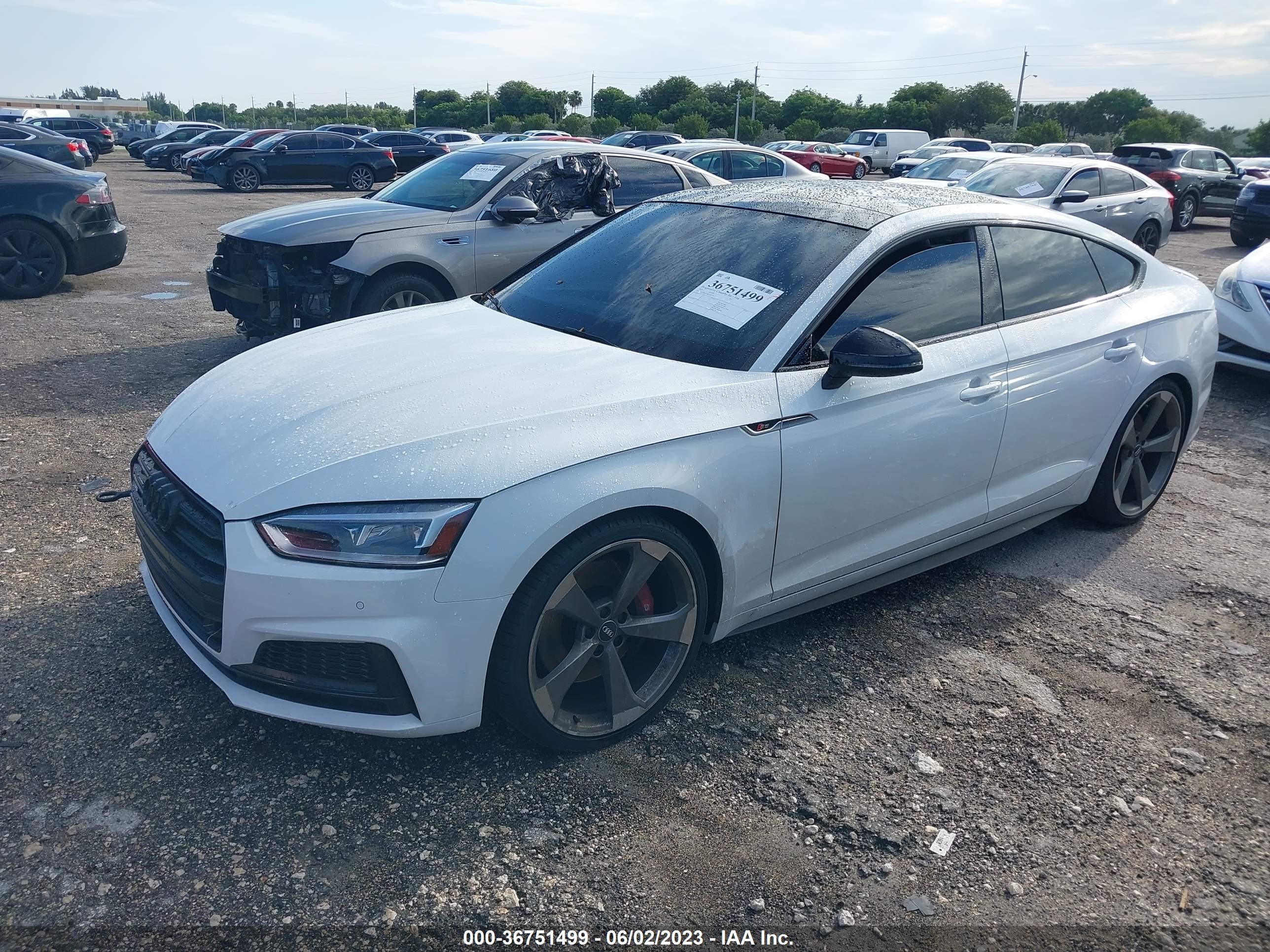 Photo 1 VIN: WAUB4CF50KA095221 - AUDI S5 