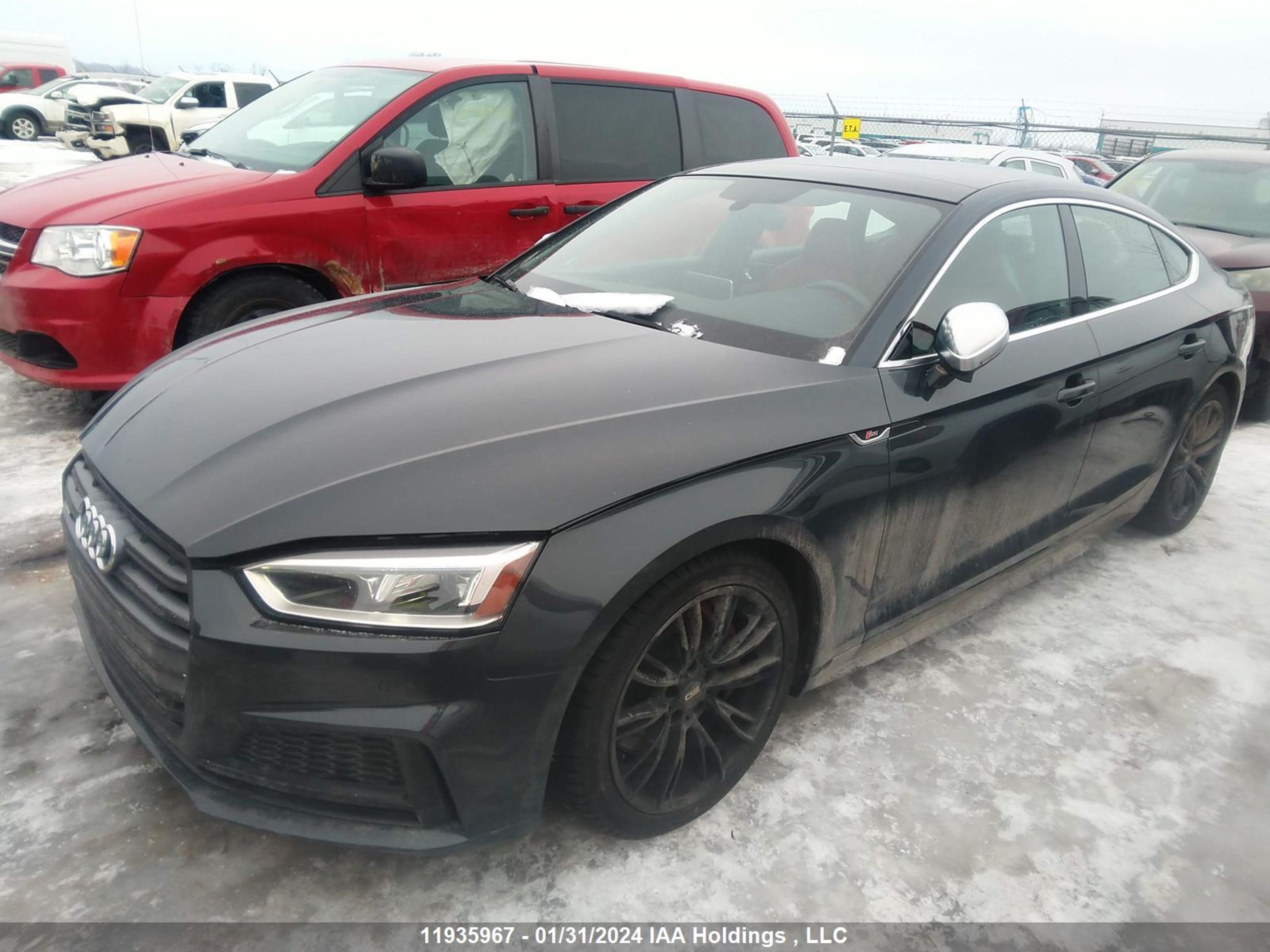 Photo 1 VIN: WAUB4CF51JA119623 - AUDI S5 