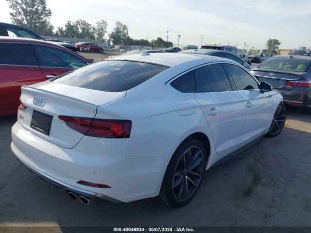 Photo 3 VIN: WAUB4CF53KA002692 - AUDI S5 