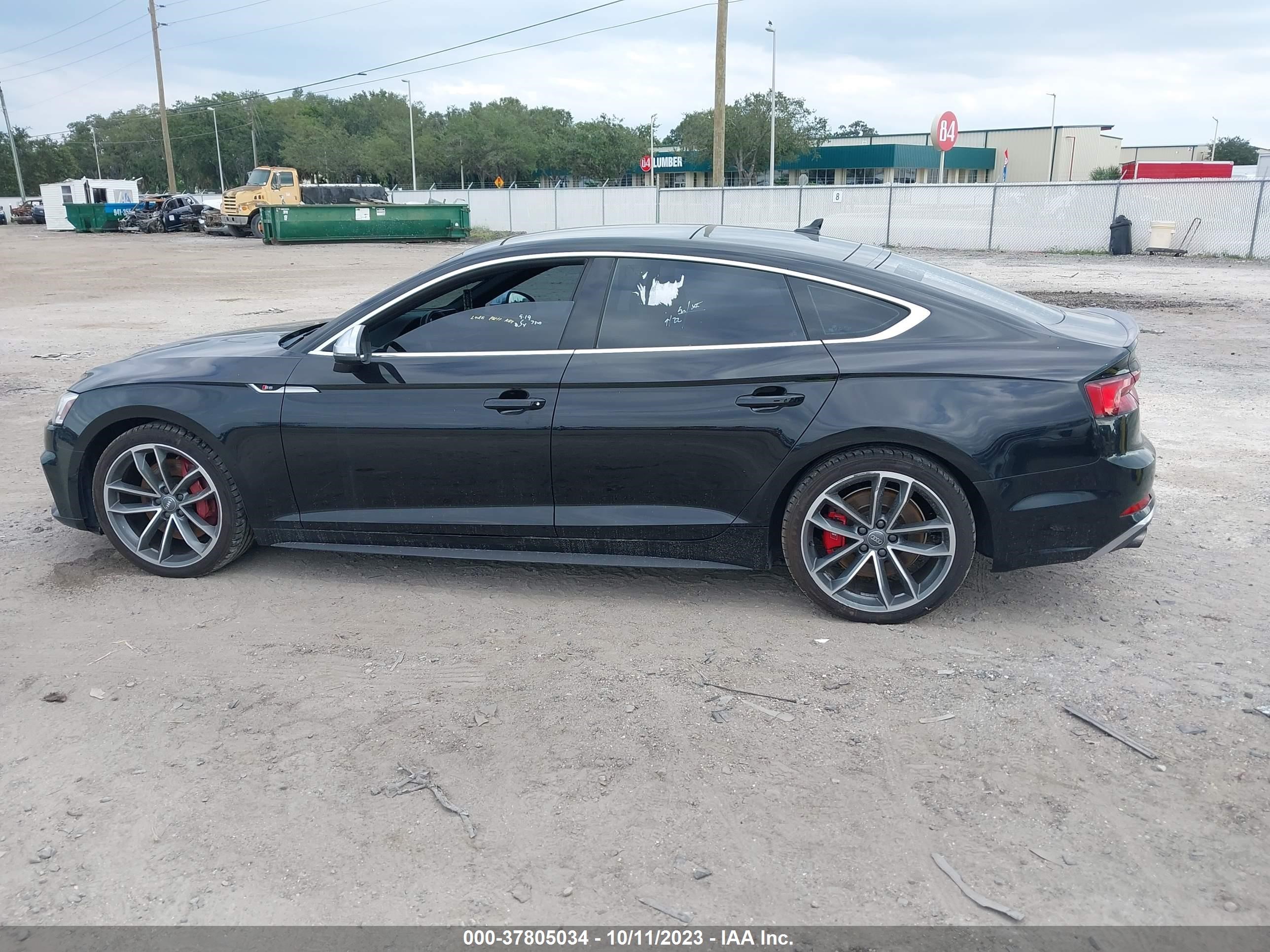 Photo 13 VIN: WAUB4CF58JA017218 - AUDI S5 