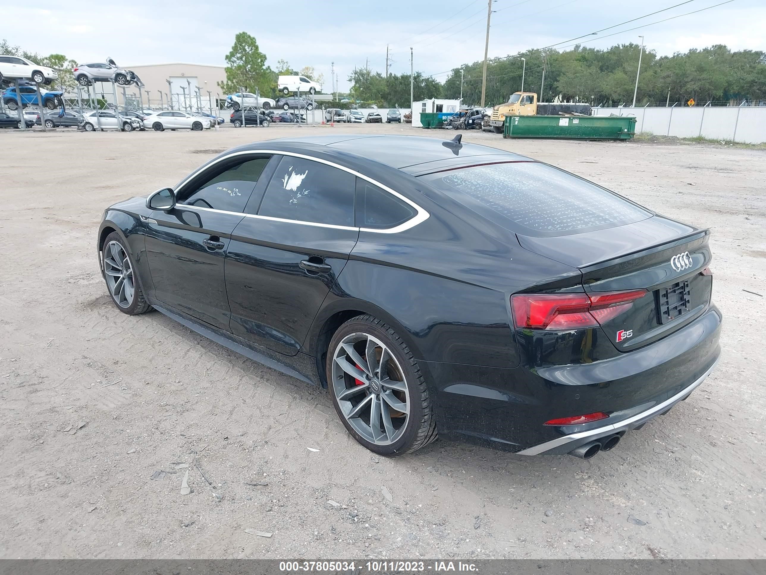 Photo 2 VIN: WAUB4CF58JA017218 - AUDI S5 