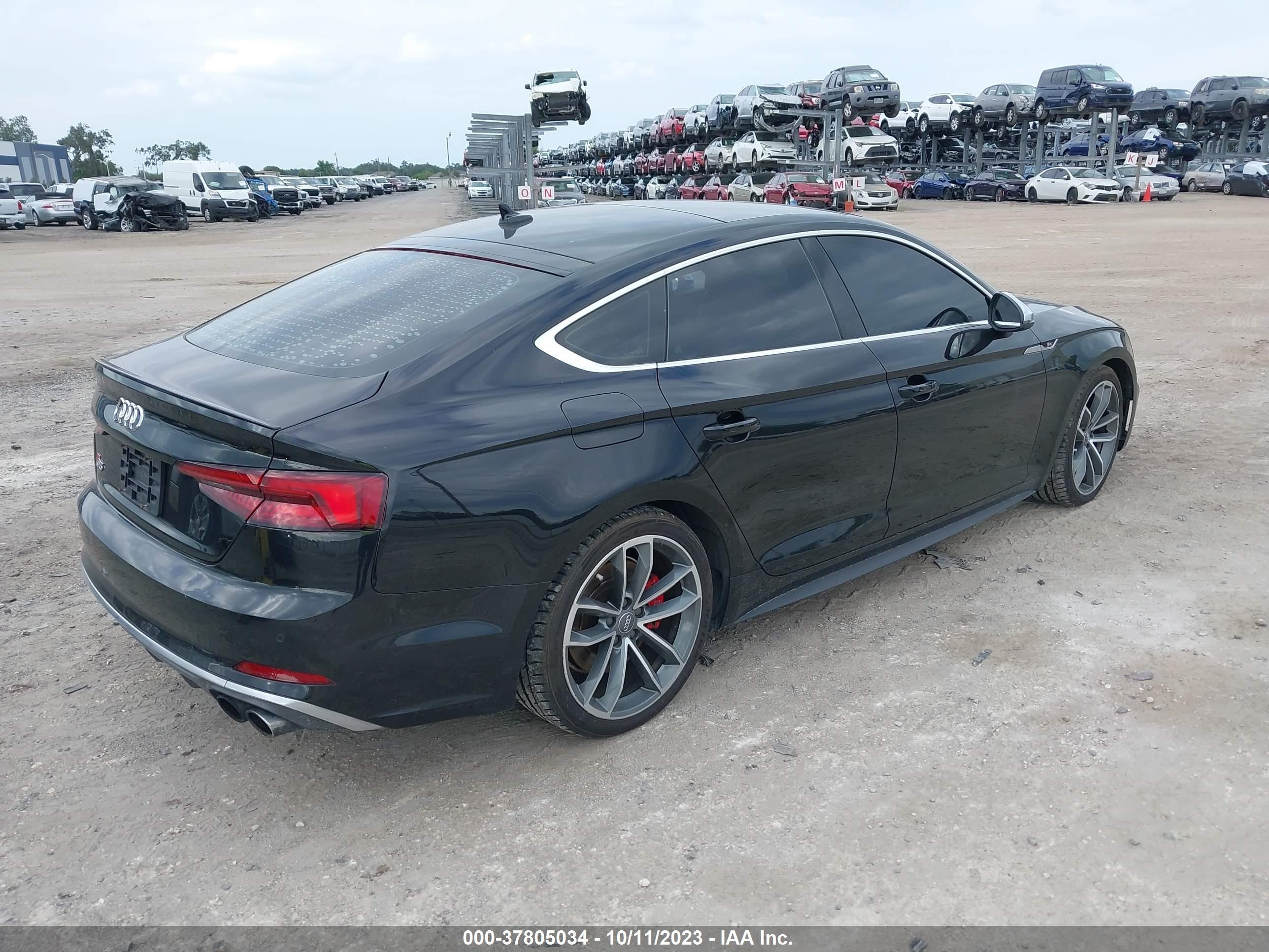 Photo 3 VIN: WAUB4CF58JA017218 - AUDI S5 