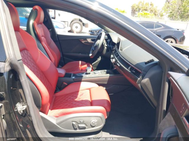 Photo 4 VIN: WAUB4CF59KA075601 - AUDI S5 