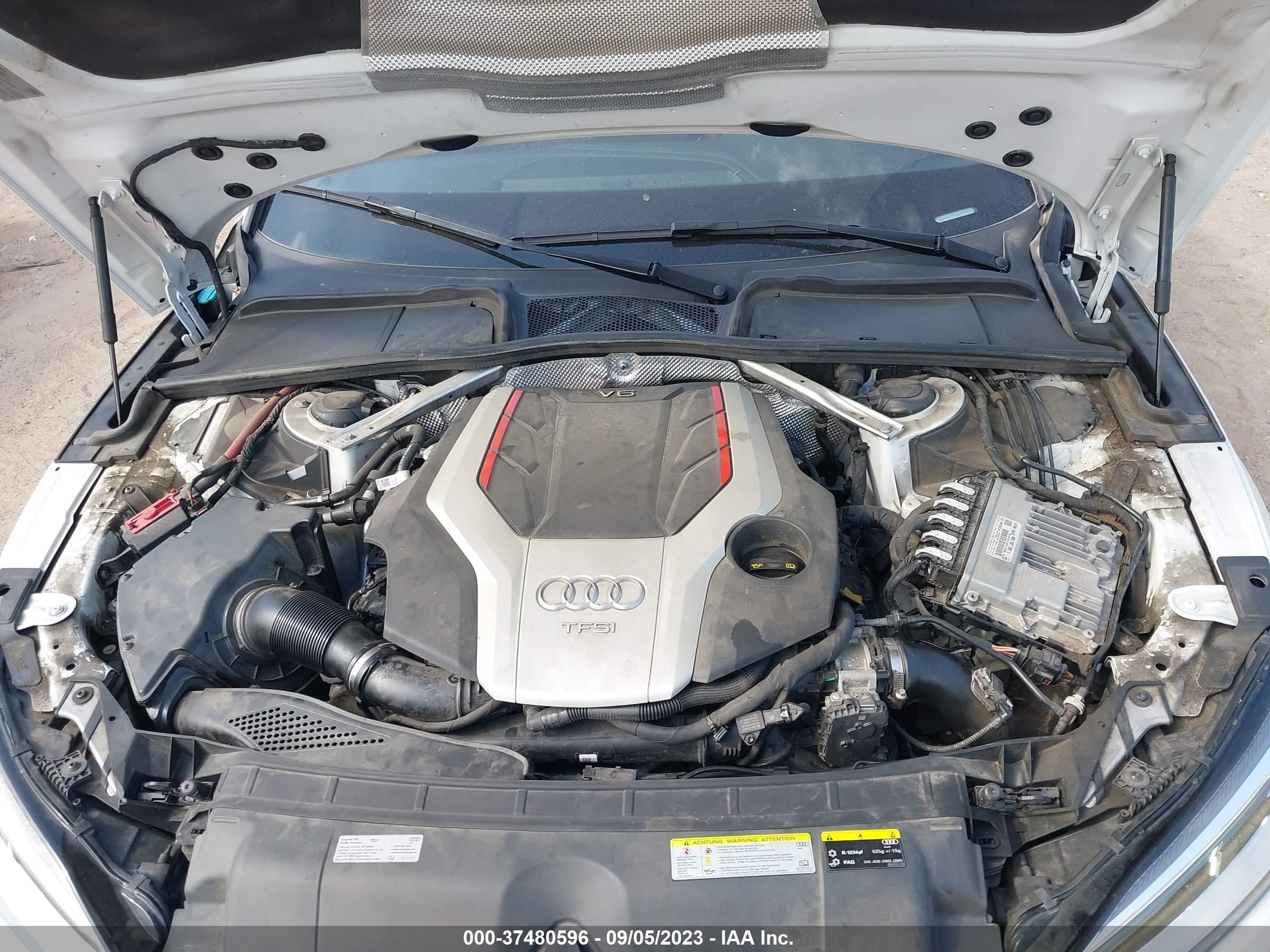 Photo 9 VIN: WAUB4CF5XJA086329 - AUDI S5 