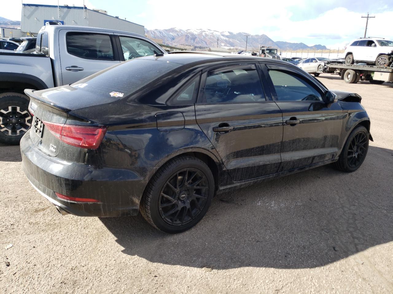 Photo 2 VIN: WAUB8GFF0H1009838 - AUDI A3 