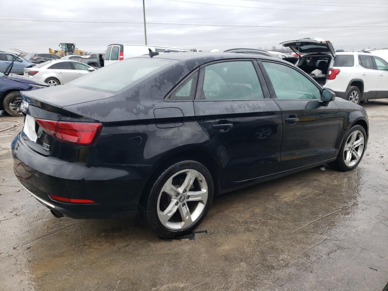 Photo 2 VIN: WAUB8GFF0H1010648 - AUDI A3 