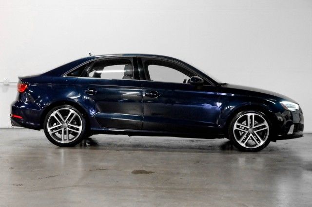 Photo 3 VIN: WAUB8GFF0J1019615 - AUDI A3 SEDAN 