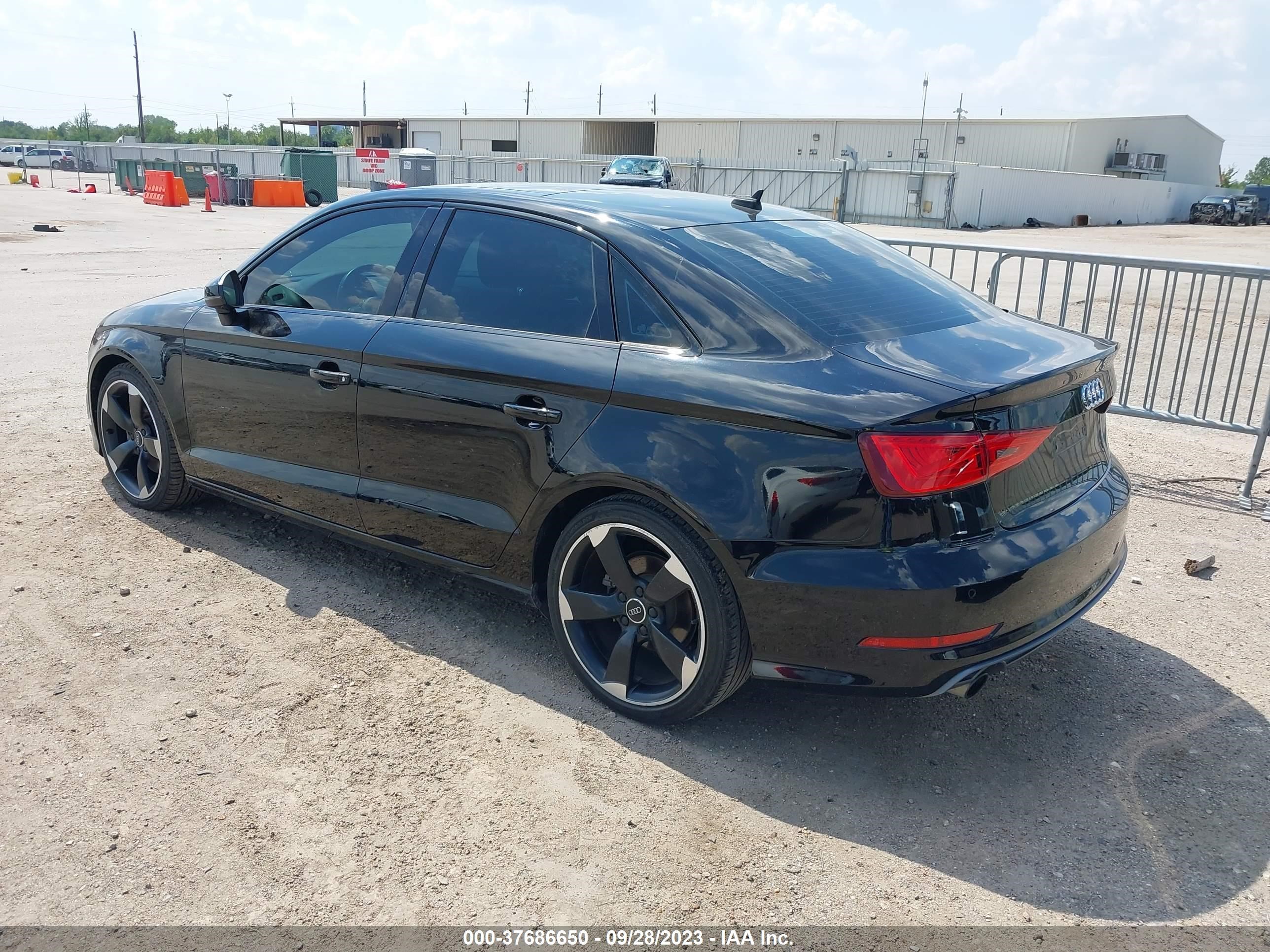 Photo 2 VIN: WAUB8GFF1G1114564 - AUDI A3 