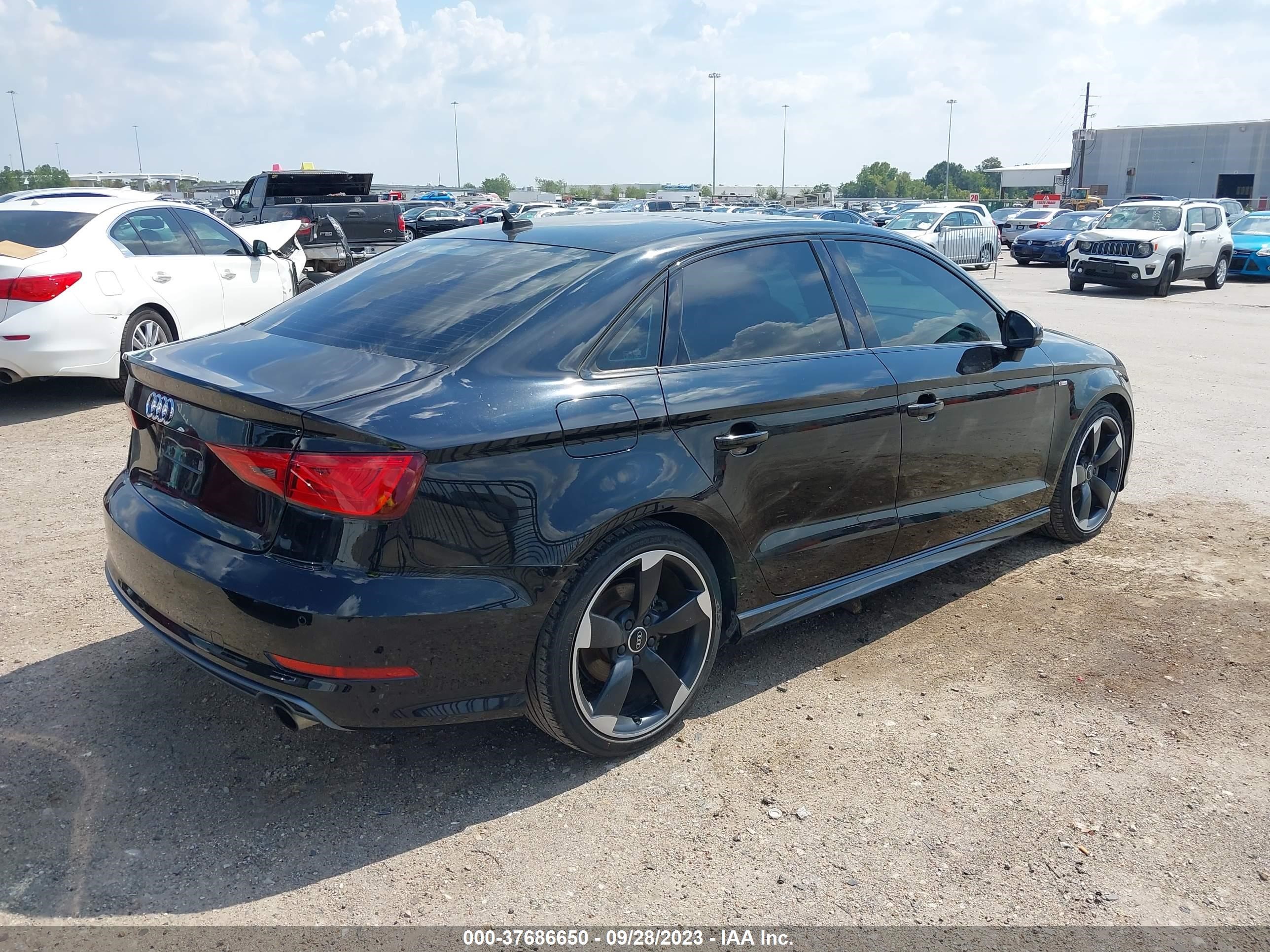 Photo 3 VIN: WAUB8GFF1G1114564 - AUDI A3 