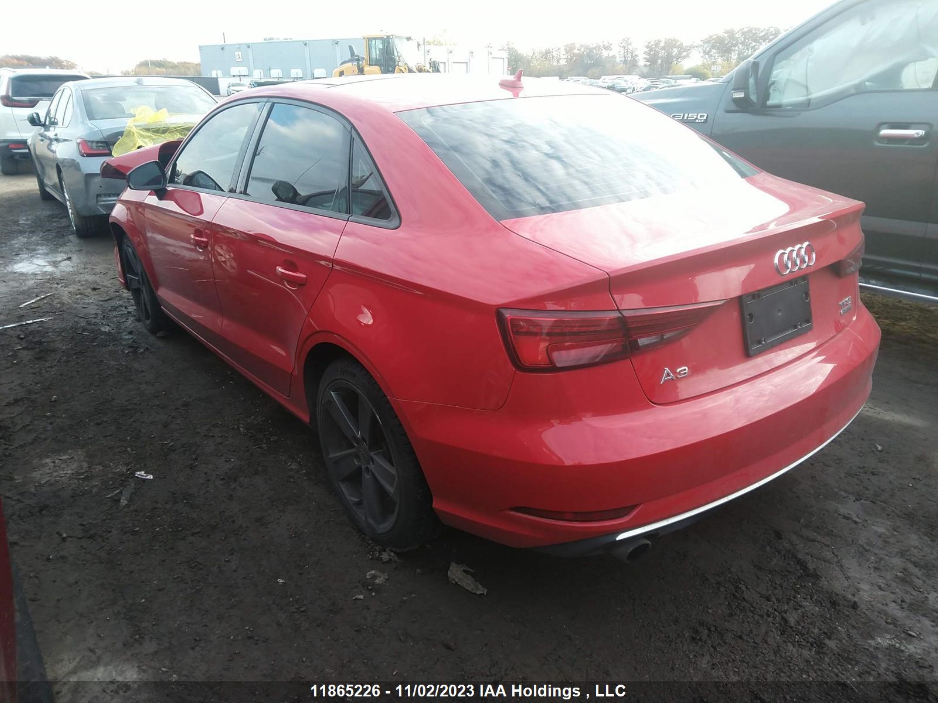 Photo 2 VIN: WAUB8GFF1J1055443 - AUDI A3 