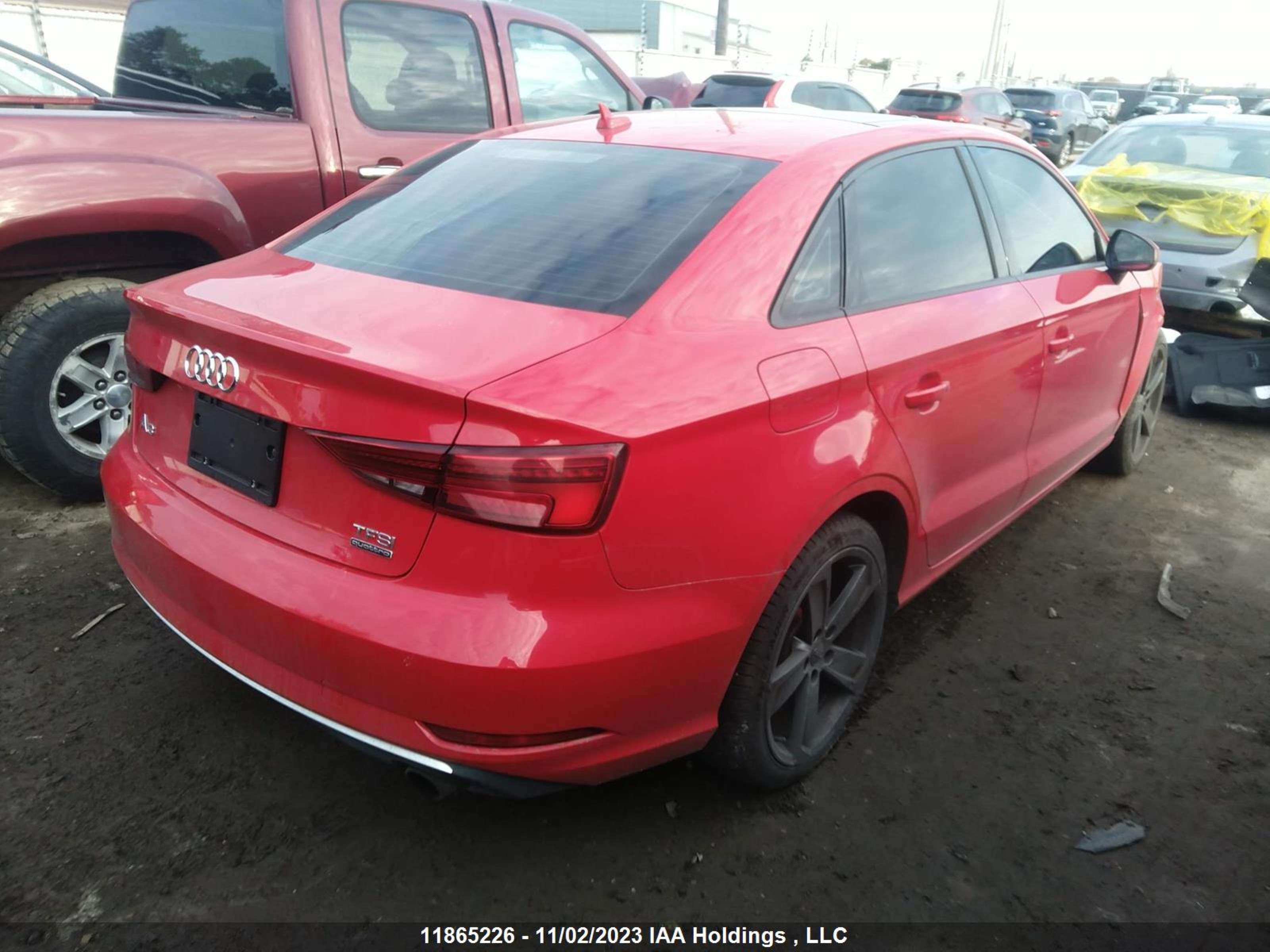 Photo 3 VIN: WAUB8GFF1J1055443 - AUDI A3 