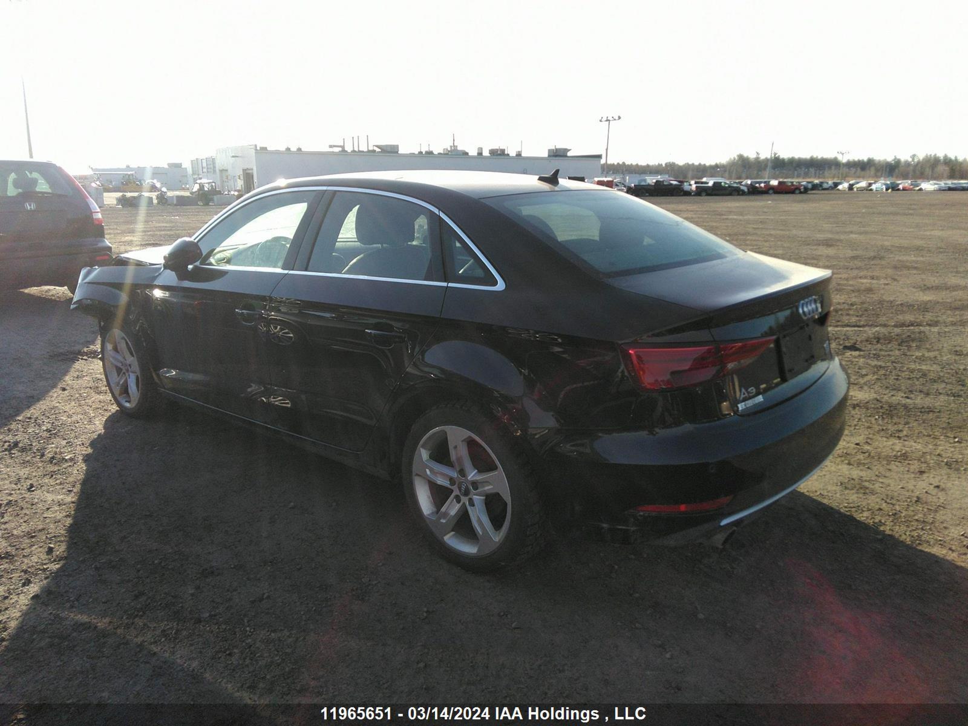 Photo 2 VIN: WAUB8GFF2H1065201 - AUDI A3 