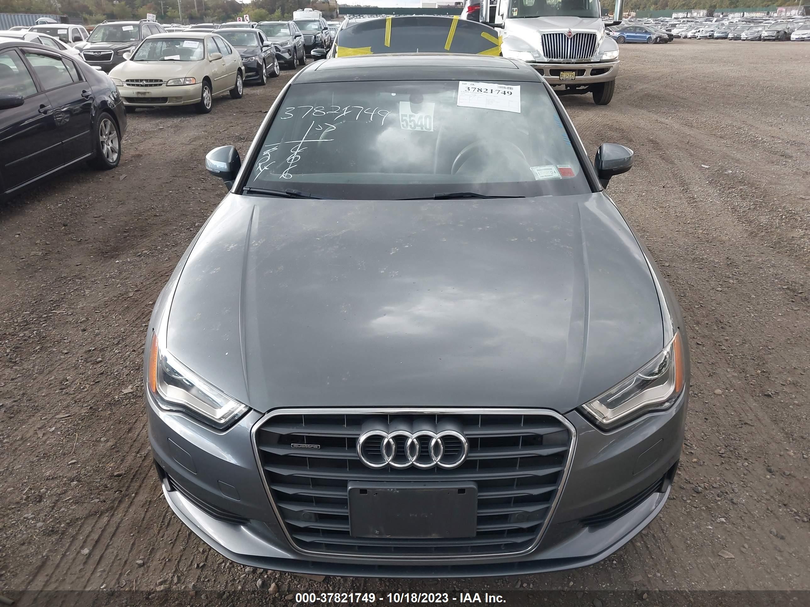 Photo 11 VIN: WAUB8GFF3G1074648 - AUDI A3 