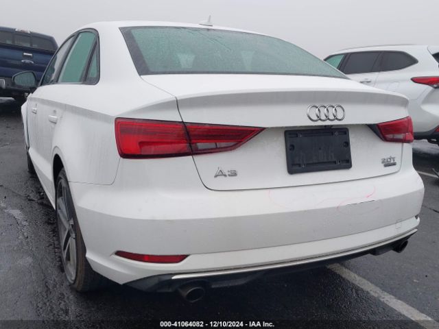 Photo 2 VIN: WAUB8GFF3J1064273 - AUDI A3 