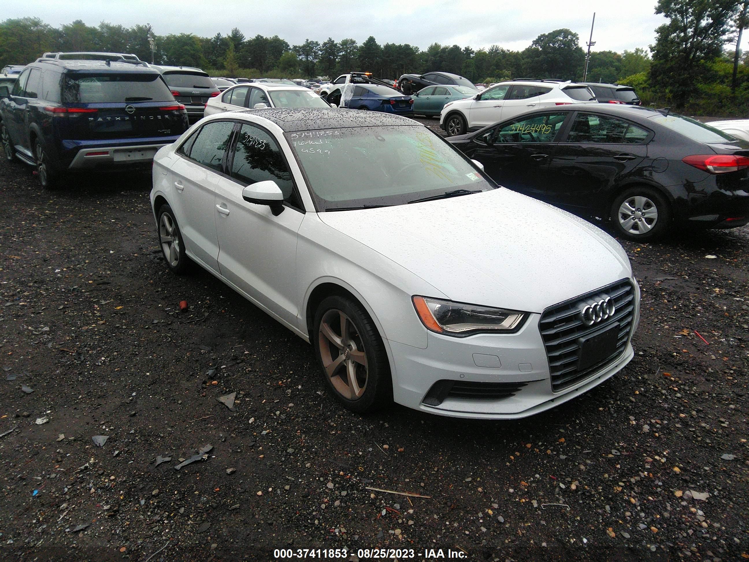 Photo 0 VIN: WAUB8GFF4G1070298 - AUDI A3 