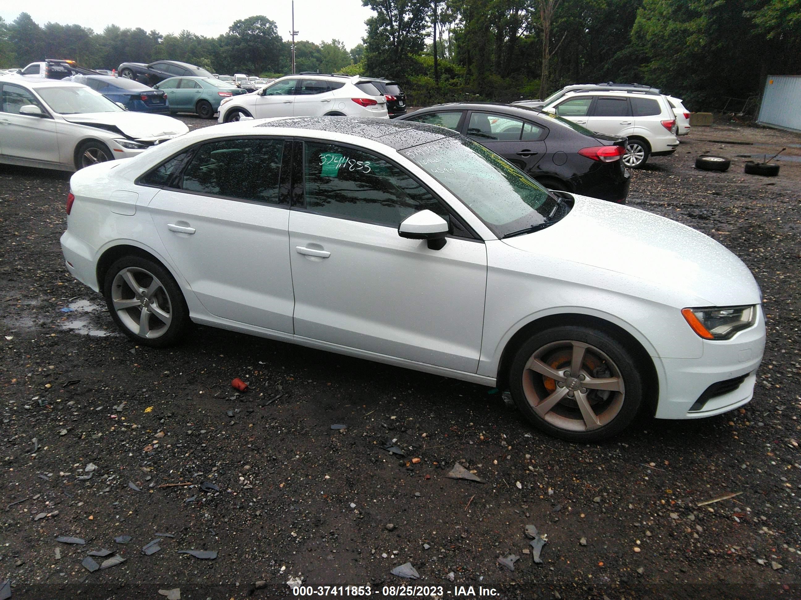 Photo 12 VIN: WAUB8GFF4G1070298 - AUDI A3 