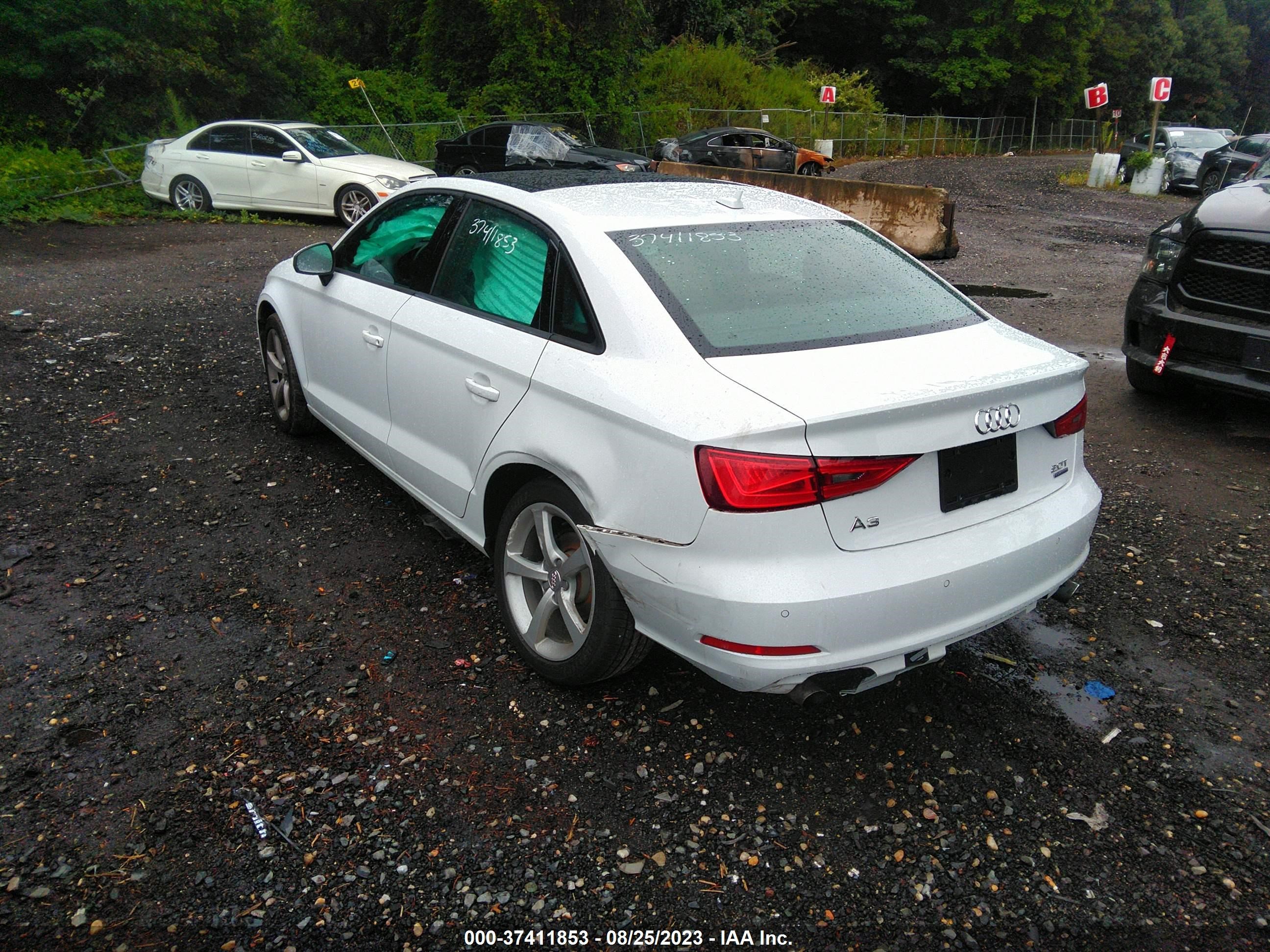 Photo 2 VIN: WAUB8GFF4G1070298 - AUDI A3 