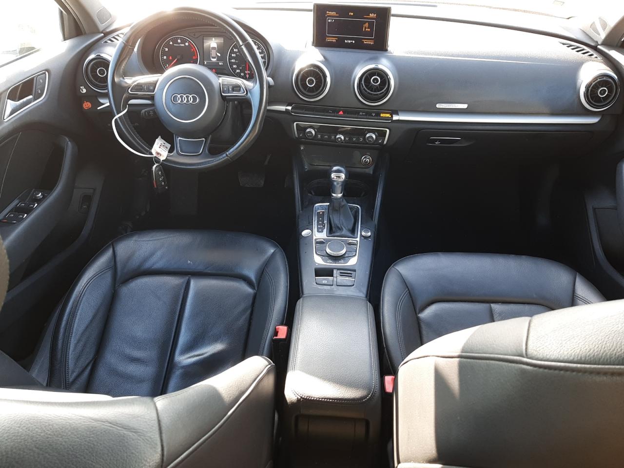 Photo 7 VIN: WAUB8GFF5G1111439 - AUDI A3 