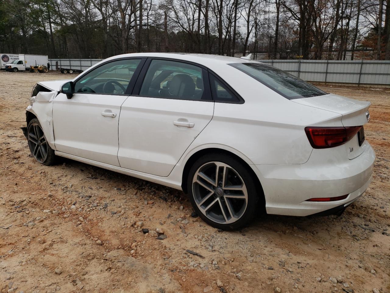 Photo 1 VIN: WAUB8GFF5J1090499 - AUDI A3 