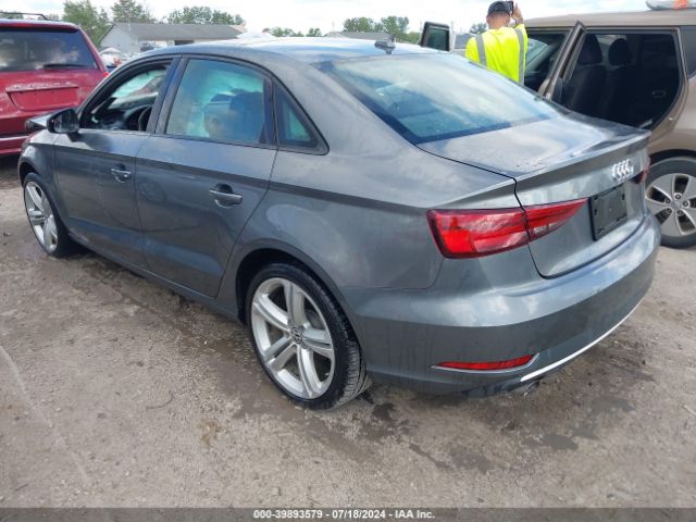 Photo 2 VIN: WAUB8GFF6J1053722 - AUDI A3 