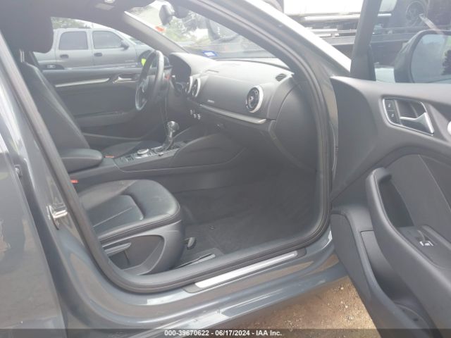 Photo 4 VIN: WAUB8GFF7J1037786 - AUDI A3 